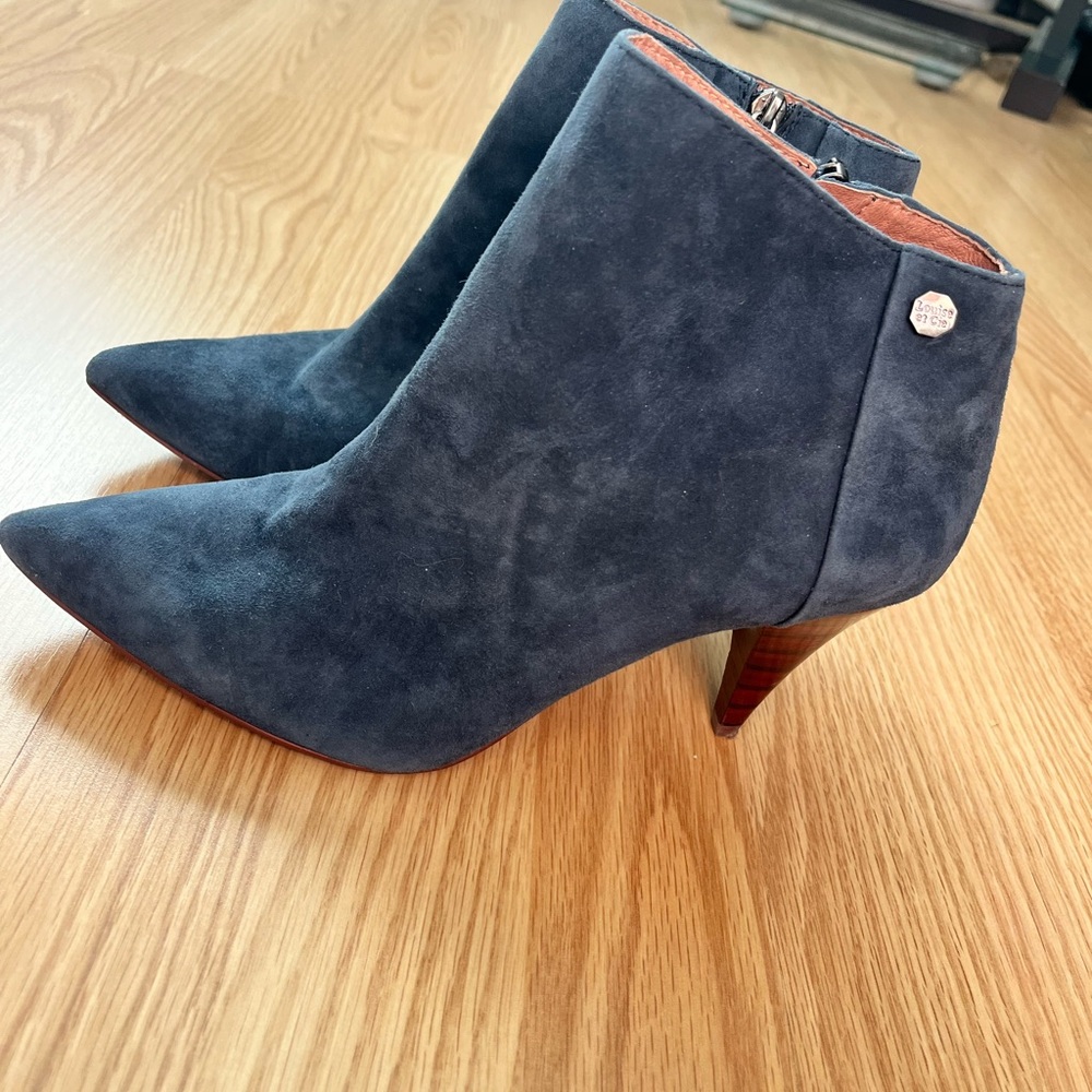 Louise et Cie Dark Blue Suede Ankle Boots - 7.5